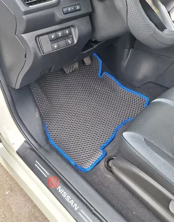 3D EVA koberec řidiče šedý s modrým lemem pro Nissan Leaf